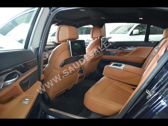 2020 بي ام دبليو الفئة السابعة 730 إل أي