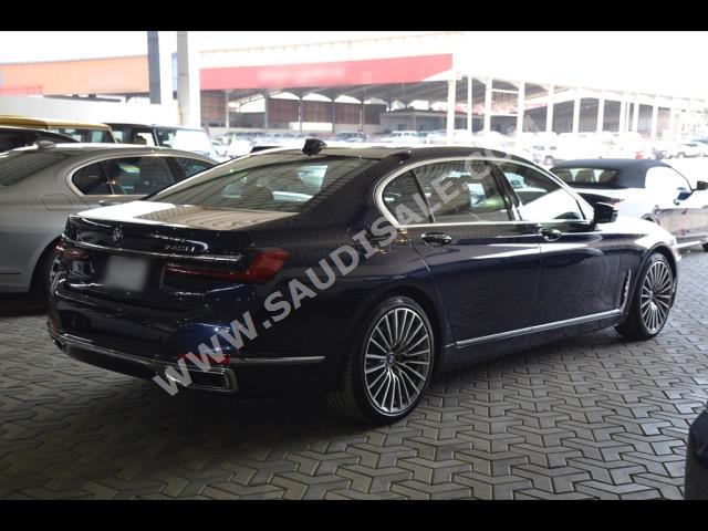 2020 بي ام دبليو الفئة السابعة 730 إل أي