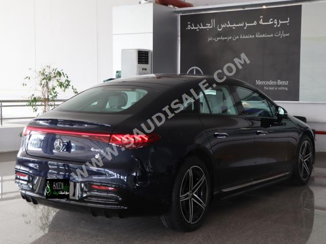2022 مرسيدس - بنز إي كيو إس 580