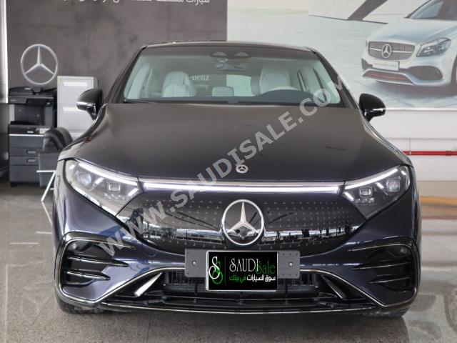 2022 مرسيدس - بنز إي كيو إس 580