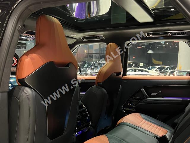 2024 لاند روفر رينج روفر سبورت اس في