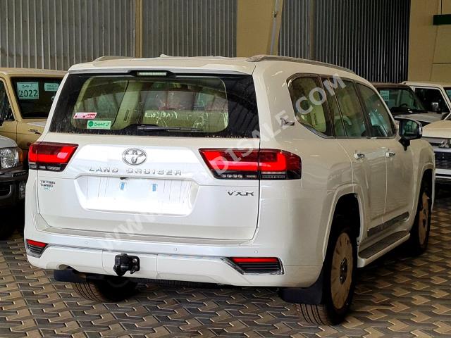 2022 تويوتا لاند كروزر في اكس  اس