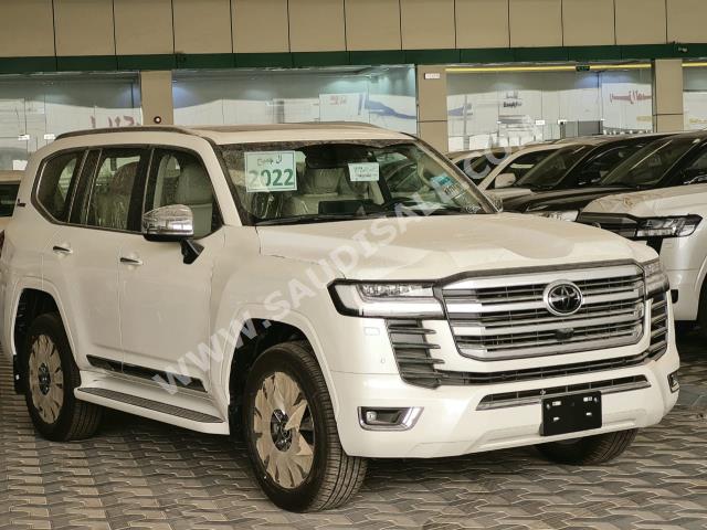 2022 تويوتا لاند كروزر في اكس  اس