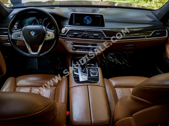 2016 بي ام دبليو الفئة السابعة 750 إل أي