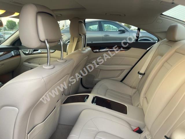 2016 مرسيدس - بنز سي إل إس 400