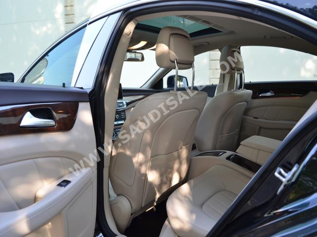 2016 مرسيدس - بنز سي إل إس 400