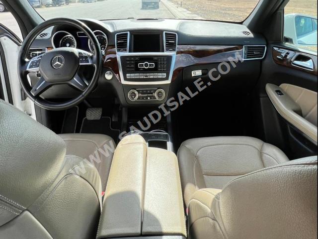 2016 مرسيدس - بنز جي إل 500 أي إم جي