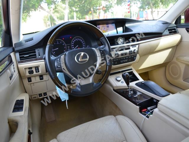 2013 لكزس إي إس 350