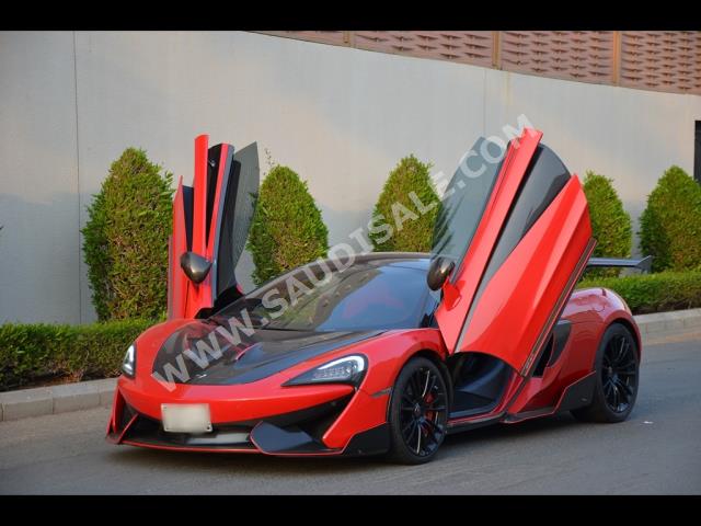 2017 مكلارين 570 اس