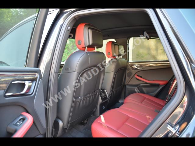 2020 بورش ماكان