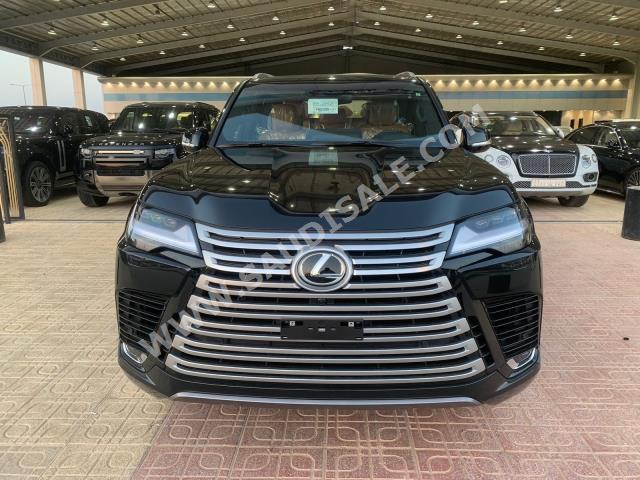 2023 لكزس إل إكس 600