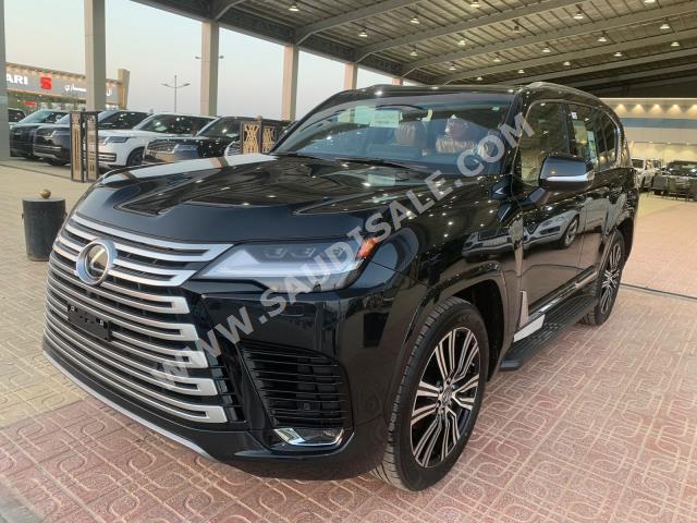 2023 لكزس إل إكس 600