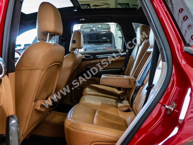 2013 بورش كايين جي تي اس