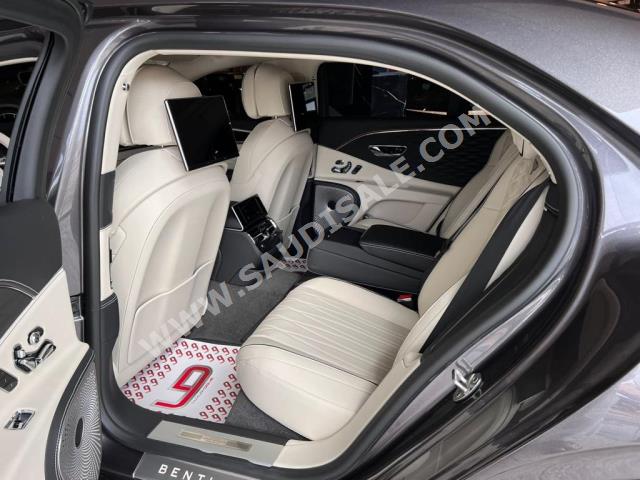 2022 بنتلي كونتيننتل فلاينج سبير