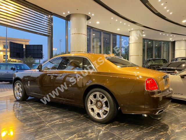 2013 رولز رويس قوست