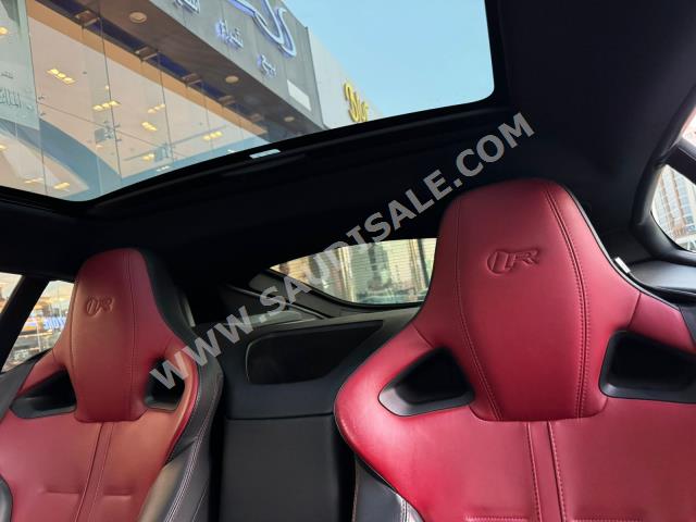 2015 جاكوار اف-تايب ار