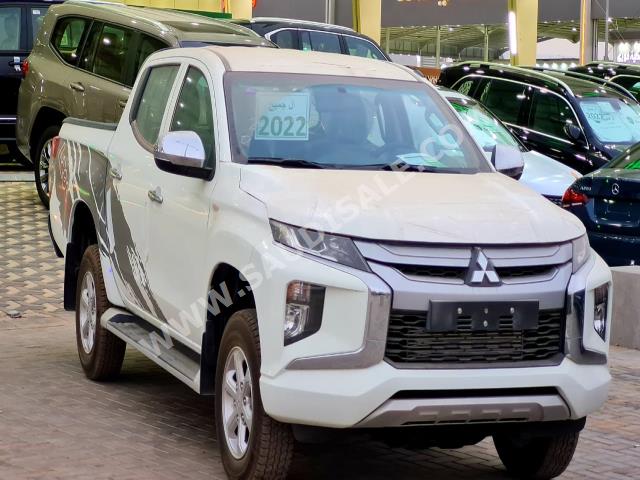 2022 متسوبيشي ال 200