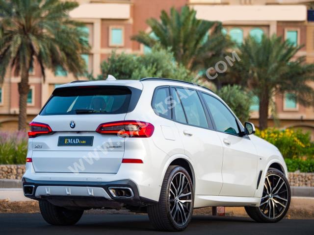 2019 بي ام دبليو الفئة اكس 5 إم