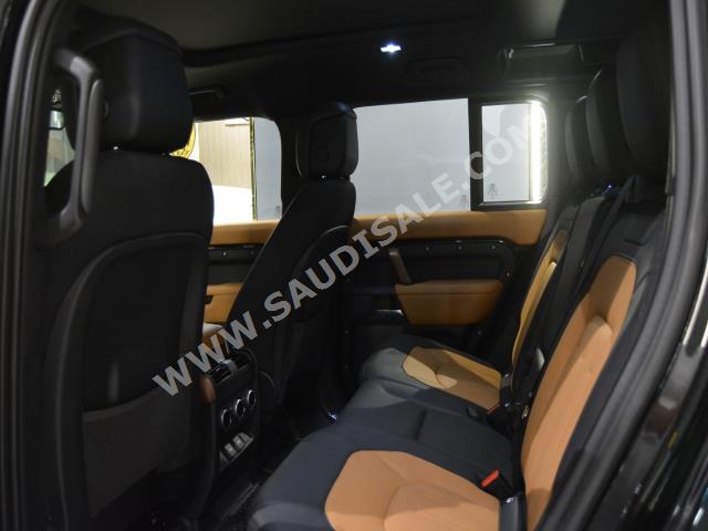 2023 لاند روفر ديفيندر اكس