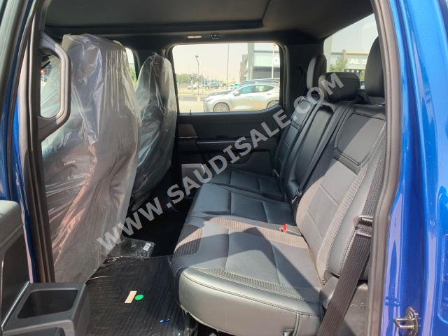 2022 فورد اف 150 رابتور