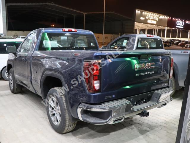 2022 جي ام سي سييرا اس ال اي