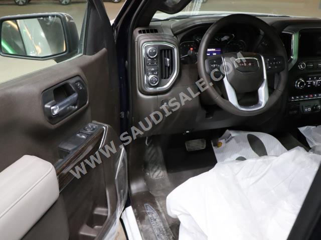 2022 جي ام سي سييرا اس ال اي