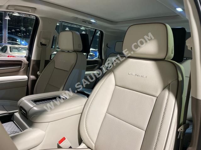 2022 جي ام سي يوكون دينالي