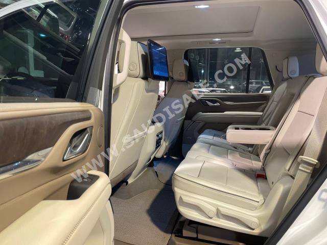 2022 جي ام سي يوكون دينالي