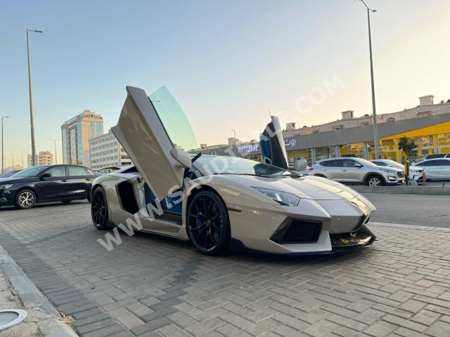 2017 لمبرجيني افنتادور