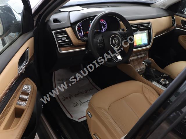 2022 MG RX8