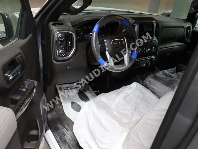 2022 جي ام سي سييرا اس ال اي