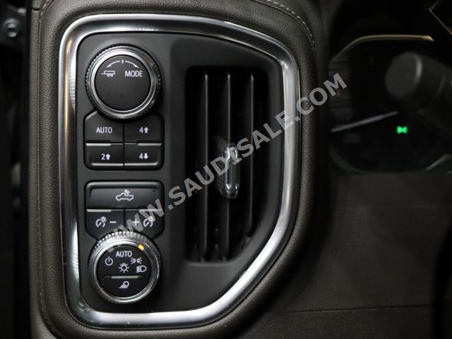 2022 جي ام سي سييرا اس ال اي