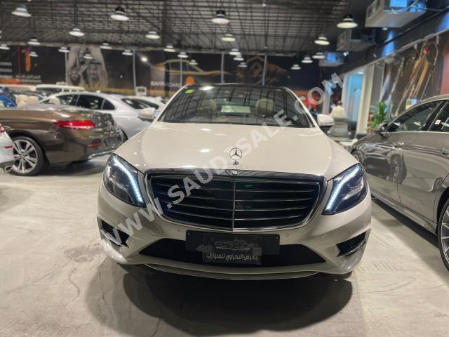 2016 مرسيدس - بنز إس 400 أي إم جي