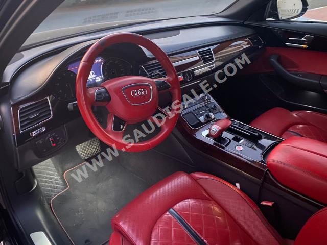 2013 اودي اي 8 ال