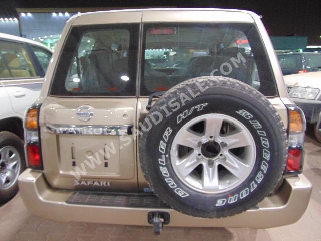 2016 نيسان باترول سفاري