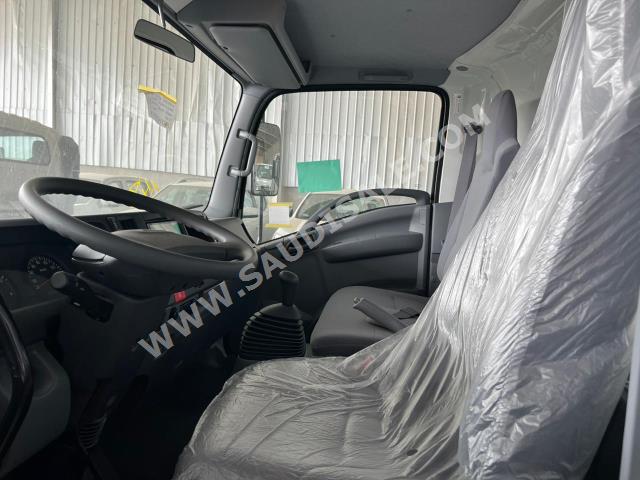 2023 Isuzu Dyna