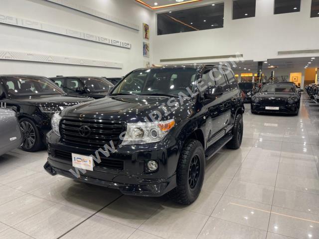 2009 تويوتا لاند كروزر جي اكس ار