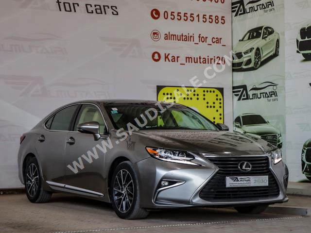 2016 لكزس إي إس 350