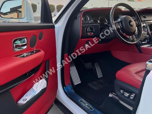 2021 رولز رويس كولينان بلاك بادج