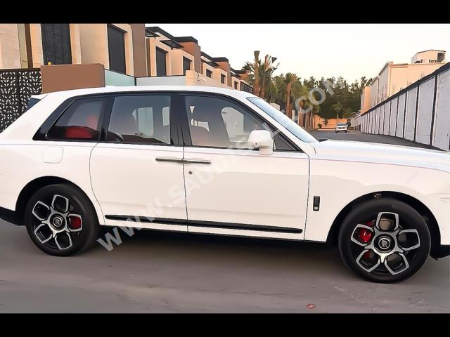 2021 رولز رويس كولينان بلاك بادج