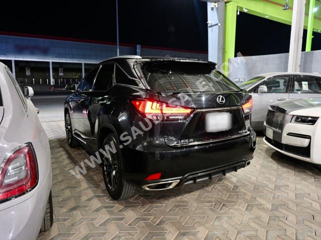 2022 لكزس أر إكس 350 إف