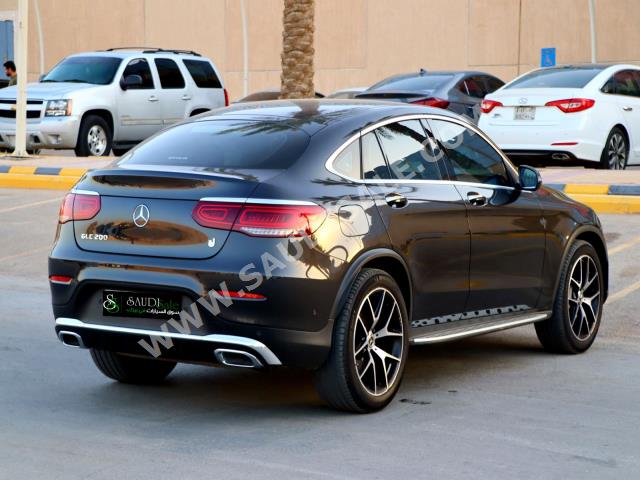 2021 مرسيدس - بنز جي إل سي 200