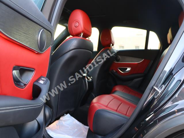 2021 مرسيدس - بنز جي إل سي 200