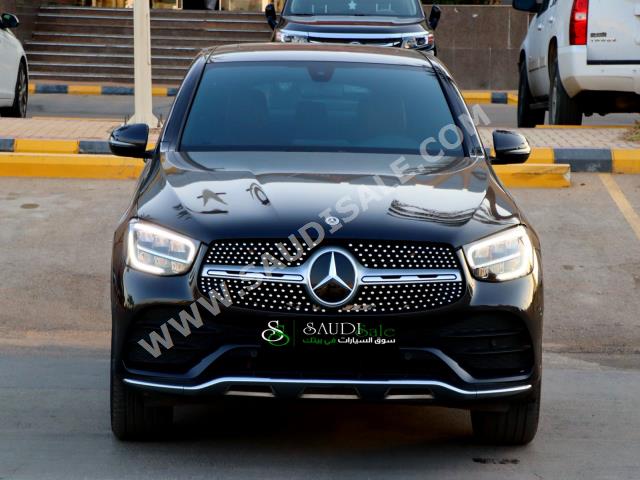 2021 مرسيدس - بنز جي إل سي 200