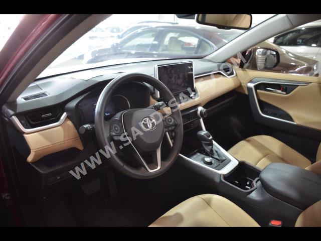 2023 تويوتا راف 4