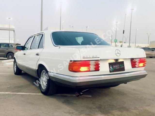 1983 Mercedes-Benz SEL 500