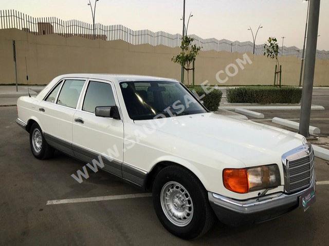 1983 Mercedes-Benz SEL 500