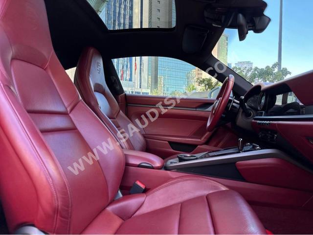 2023 بورش 911 كاريرا