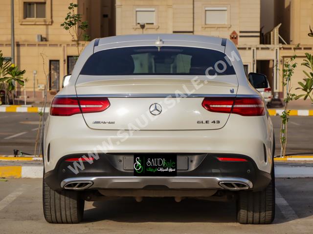 2017 مرسيدس - بنز جي إل إي 43 أي إم جي