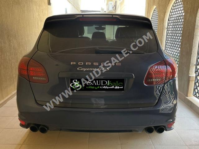 2014 بورش كايين جي تي اس